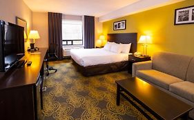 Comfort Inn And Suites Peterborough 2*